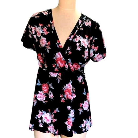Torrid  V-Neck Surplice Babydoll Top Short Sleeve  Sz 2 (18/20 2X) Floral #256G - Picture 2 of 7